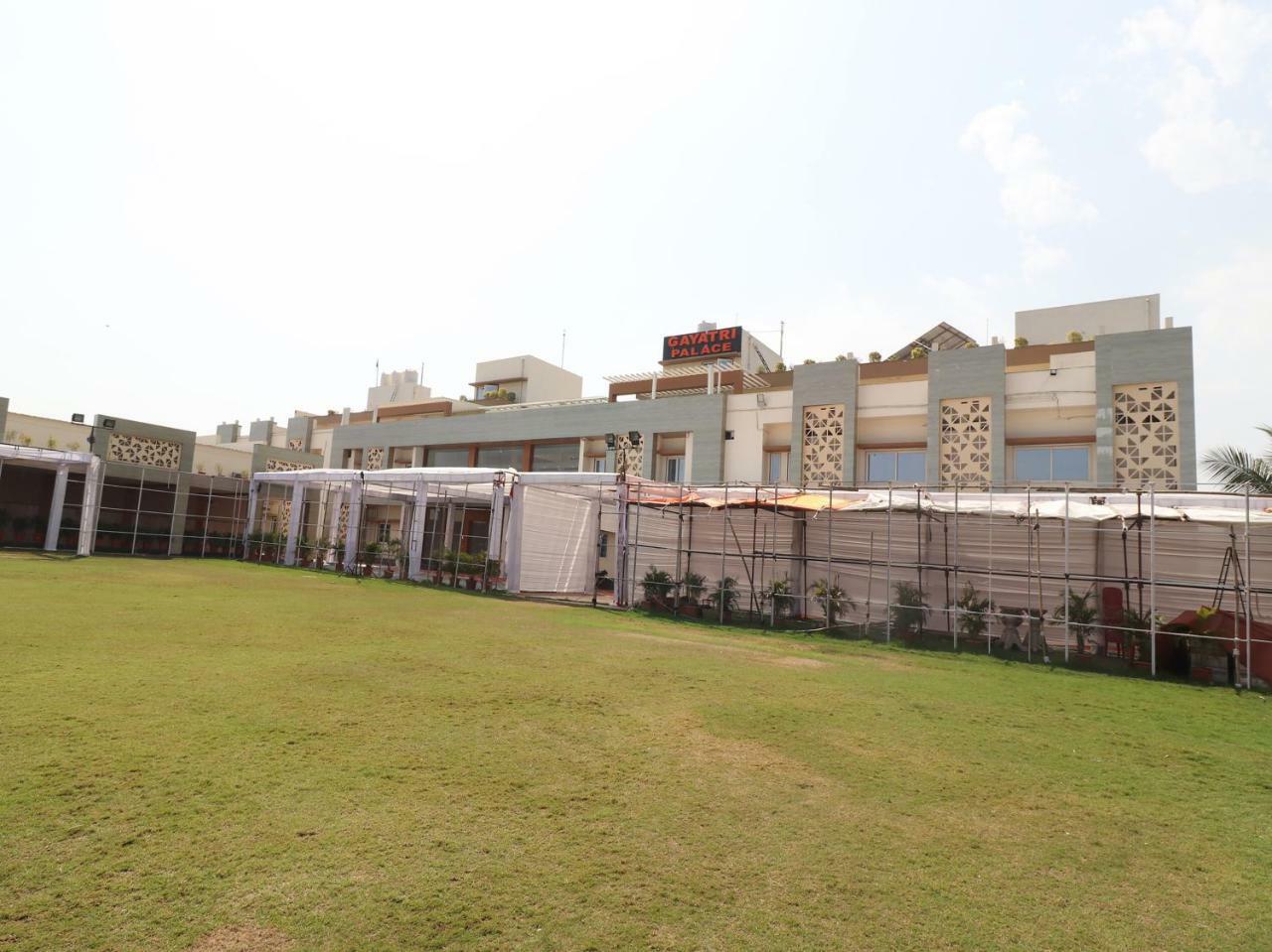 Oyo 29012 Gayatri Palace Hotel Durg Luaran gambar