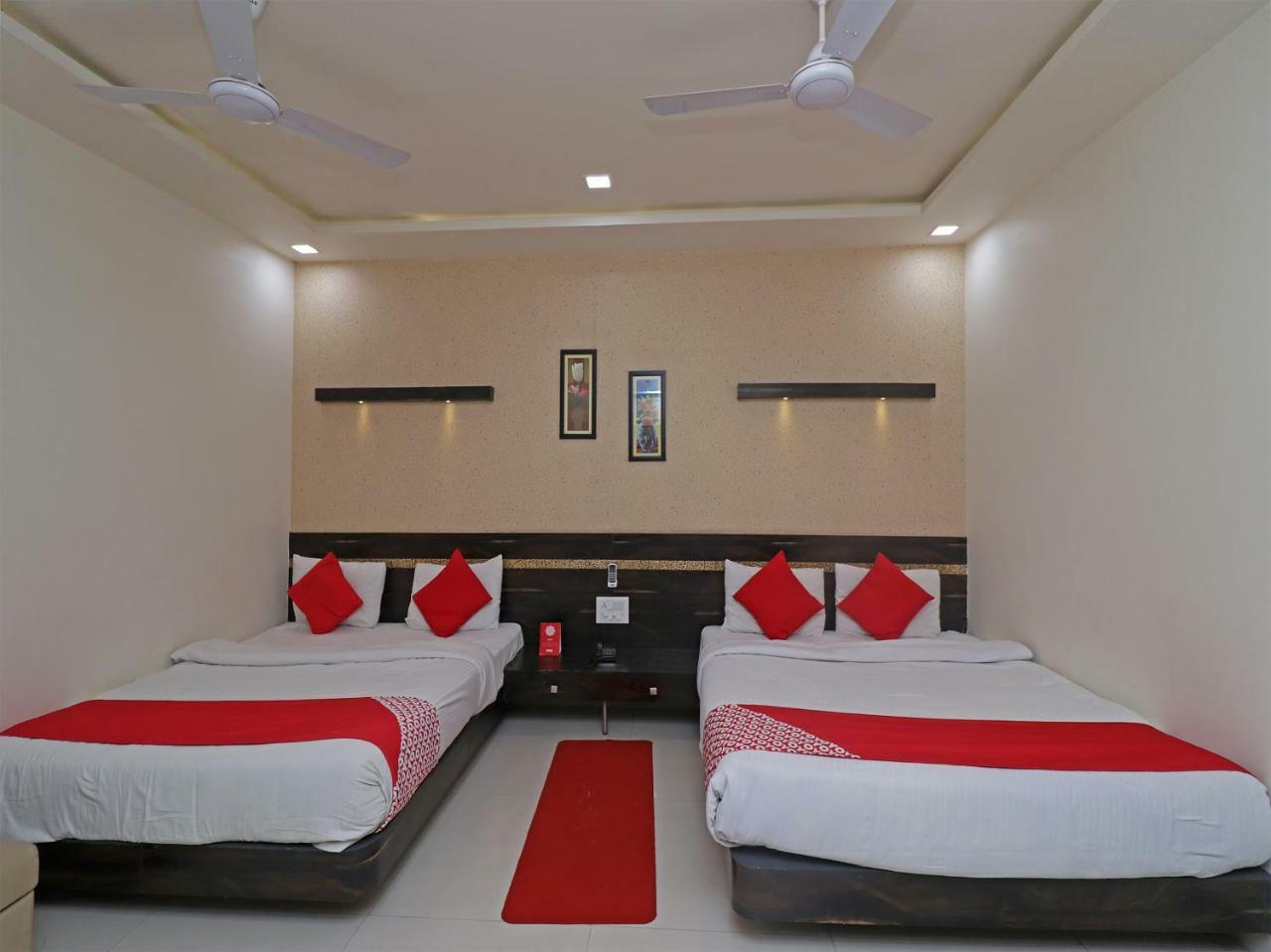 Oyo 29012 Gayatri Palace Hotel Durg Luaran gambar