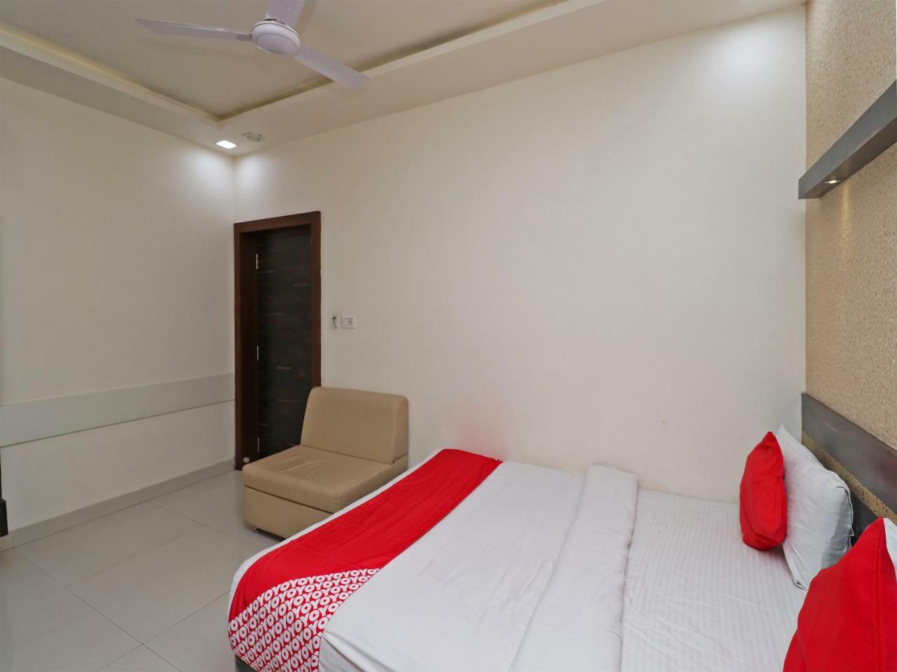 Oyo 29012 Gayatri Palace Hotel Durg Luaran gambar