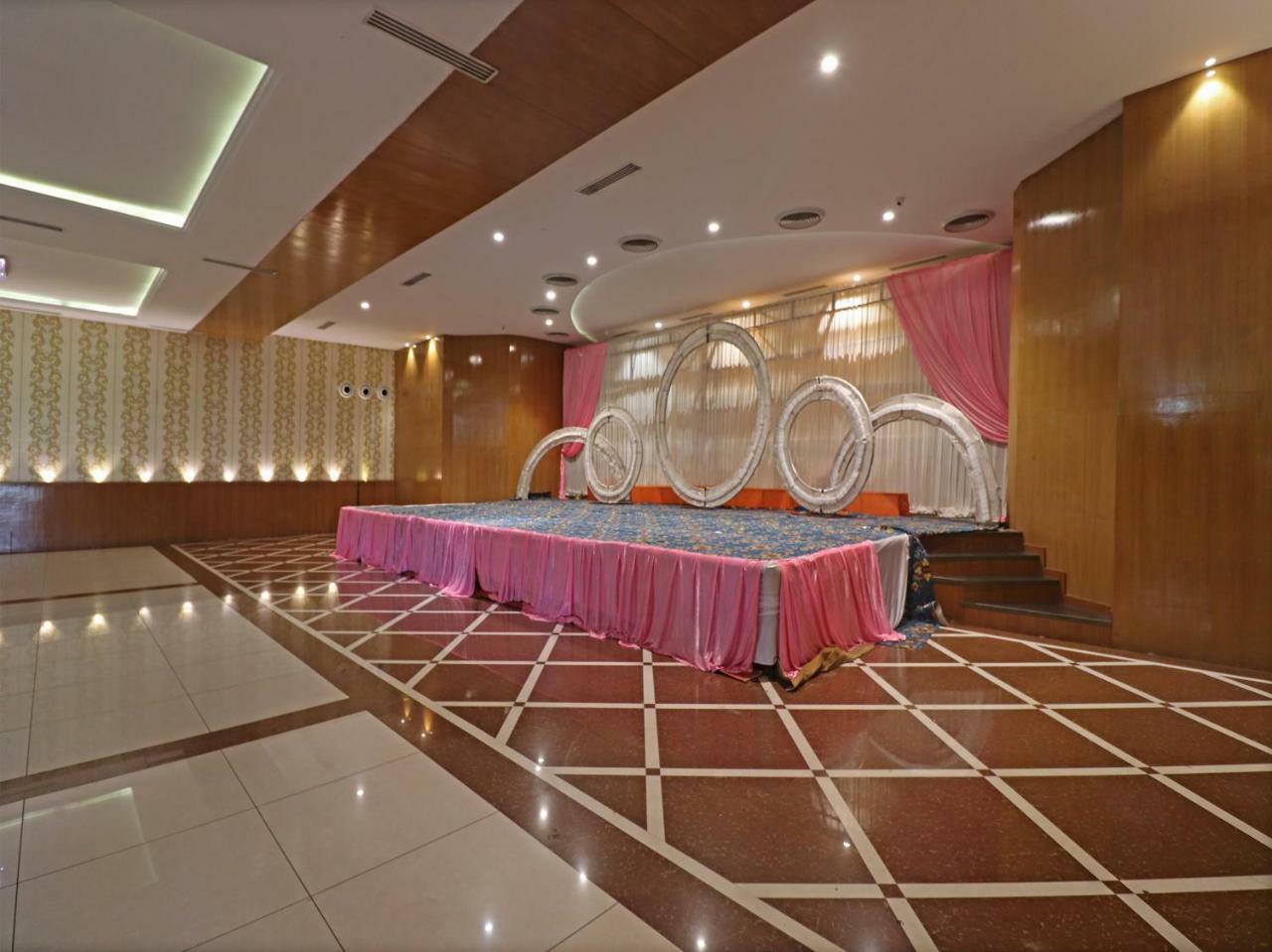 Oyo 29012 Gayatri Palace Hotel Durg Luaran gambar