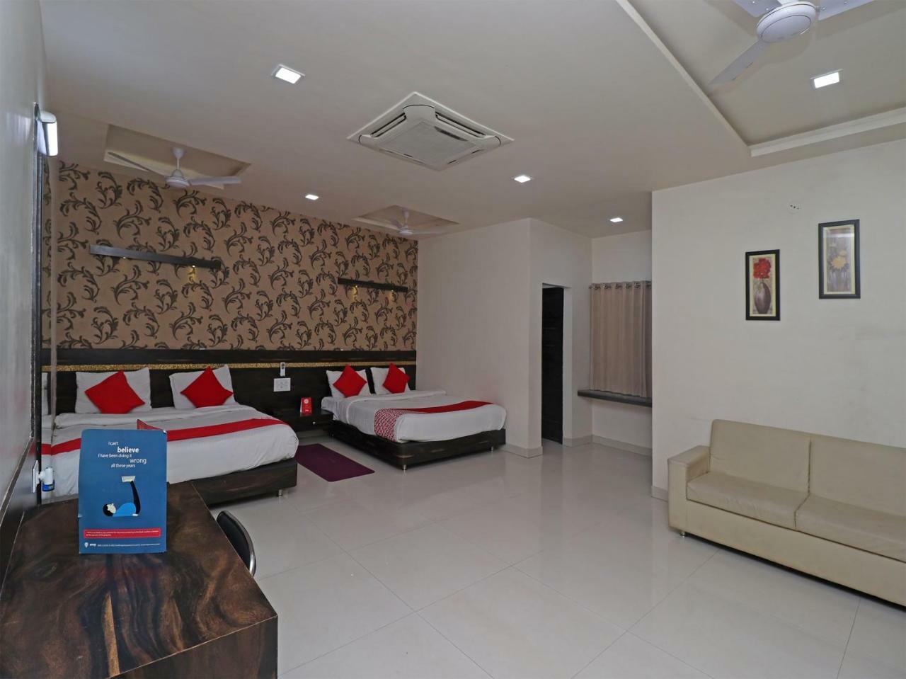 Oyo 29012 Gayatri Palace Hotel Durg Luaran gambar