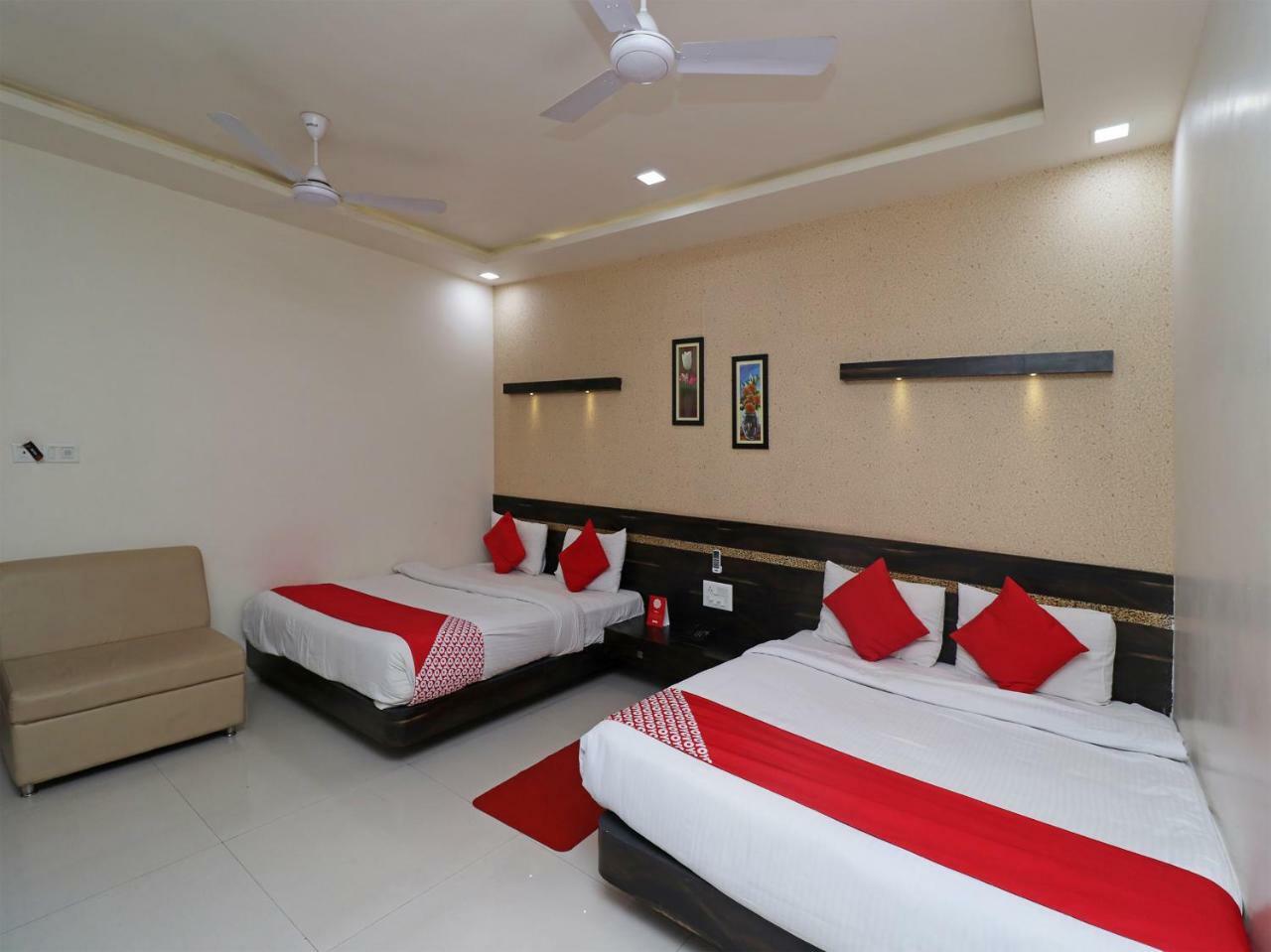 Oyo 29012 Gayatri Palace Hotel Durg Luaran gambar