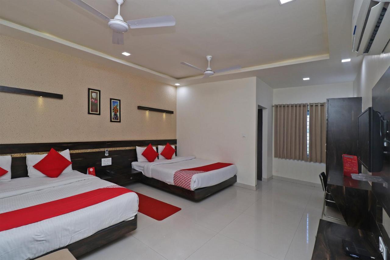 Oyo 29012 Gayatri Palace Hotel Durg Luaran gambar
