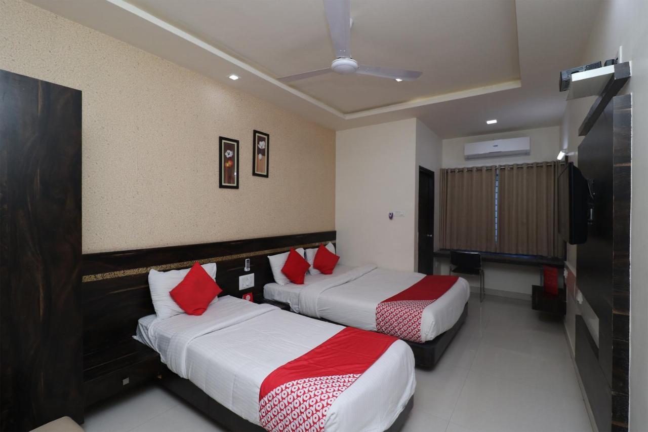 Oyo 29012 Gayatri Palace Hotel Durg Luaran gambar